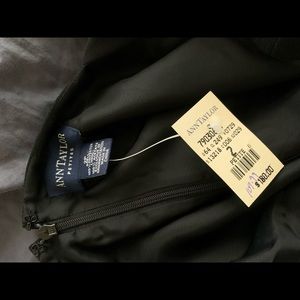 Super cute, Brand NEW, NEVER WORN, Size 2 Ann Taylor black minidress!